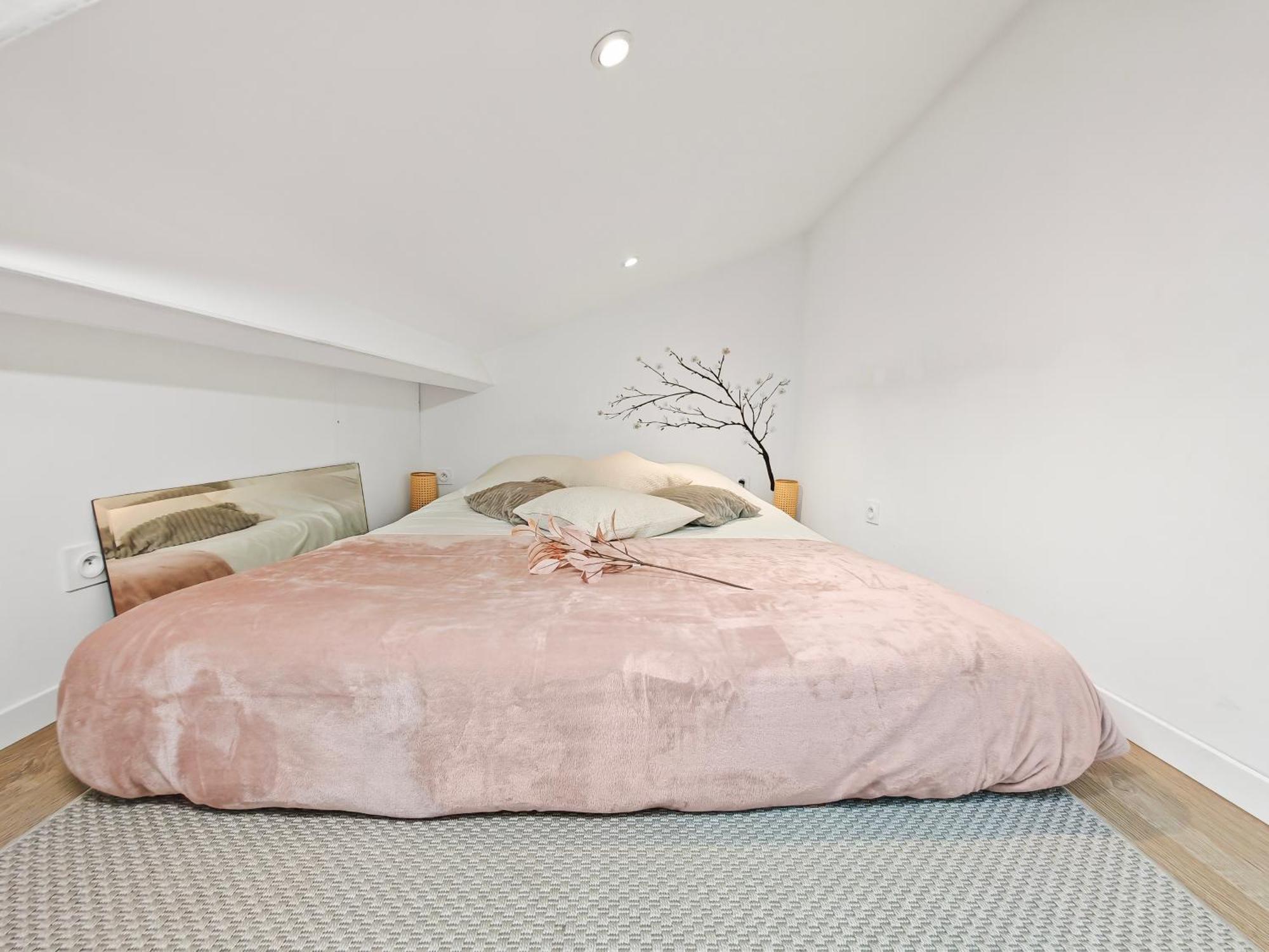 Apartment Loft Duplex A 2 Min De Paris - Parking Gratuit